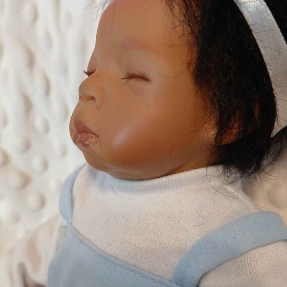 10" Realistic Doll Reborn Style Baby Boy Girl Kids Toy Collectable ADG Ashton Dr - Picture 8 of 10